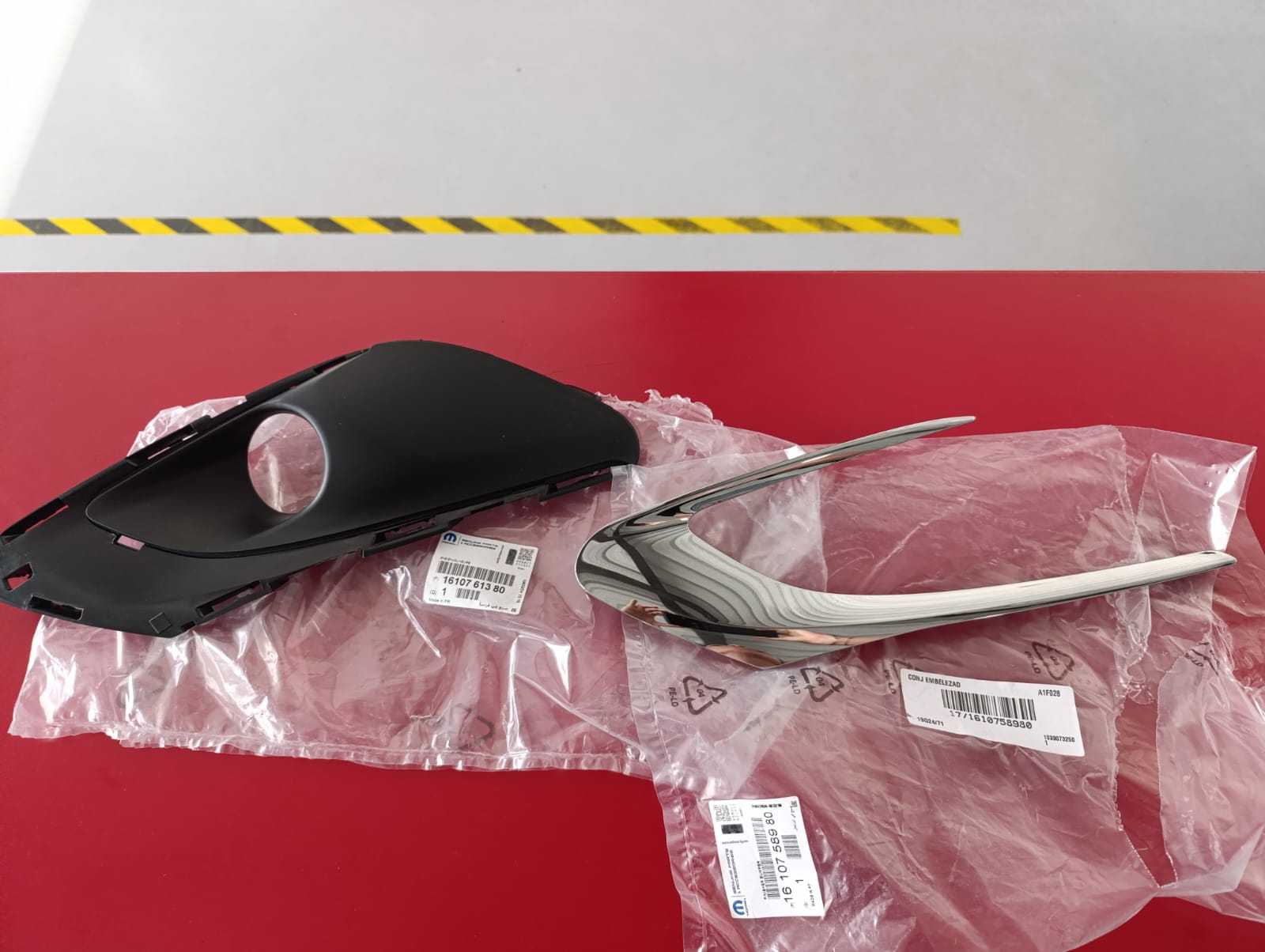 Friso Cromado da Grelha Direita – Peugeot 308 II / 308 II SW