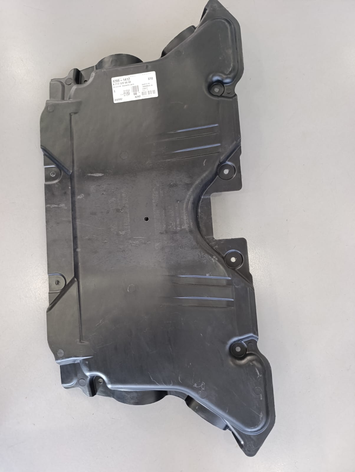 Revestimento Insonorizante Inferior – Mercedes E220CDI S213 (2018)