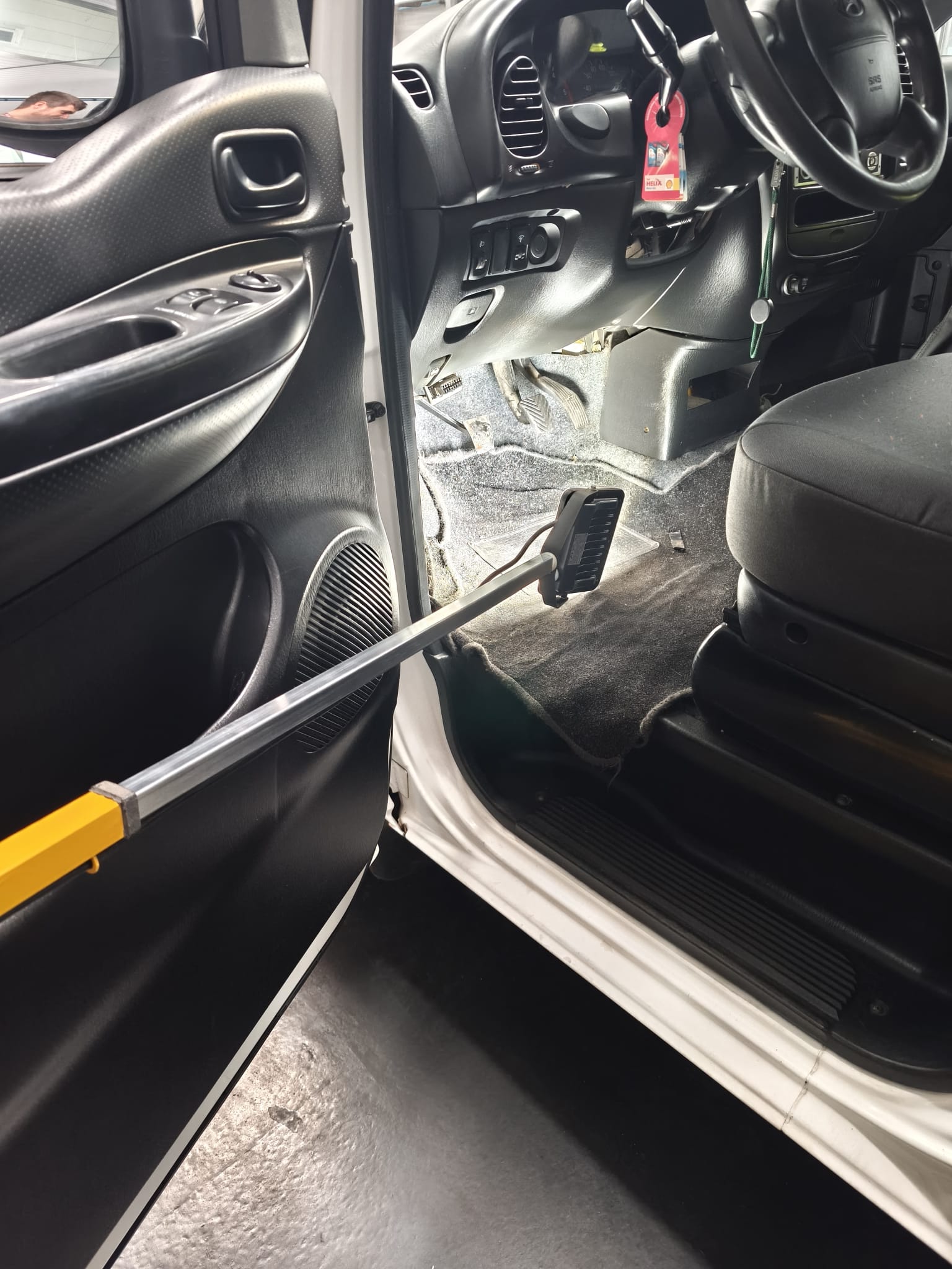 Projetor LED 220V Extensível e Móvel – Iluminação Profissional "Mãos Livres" - Image 4